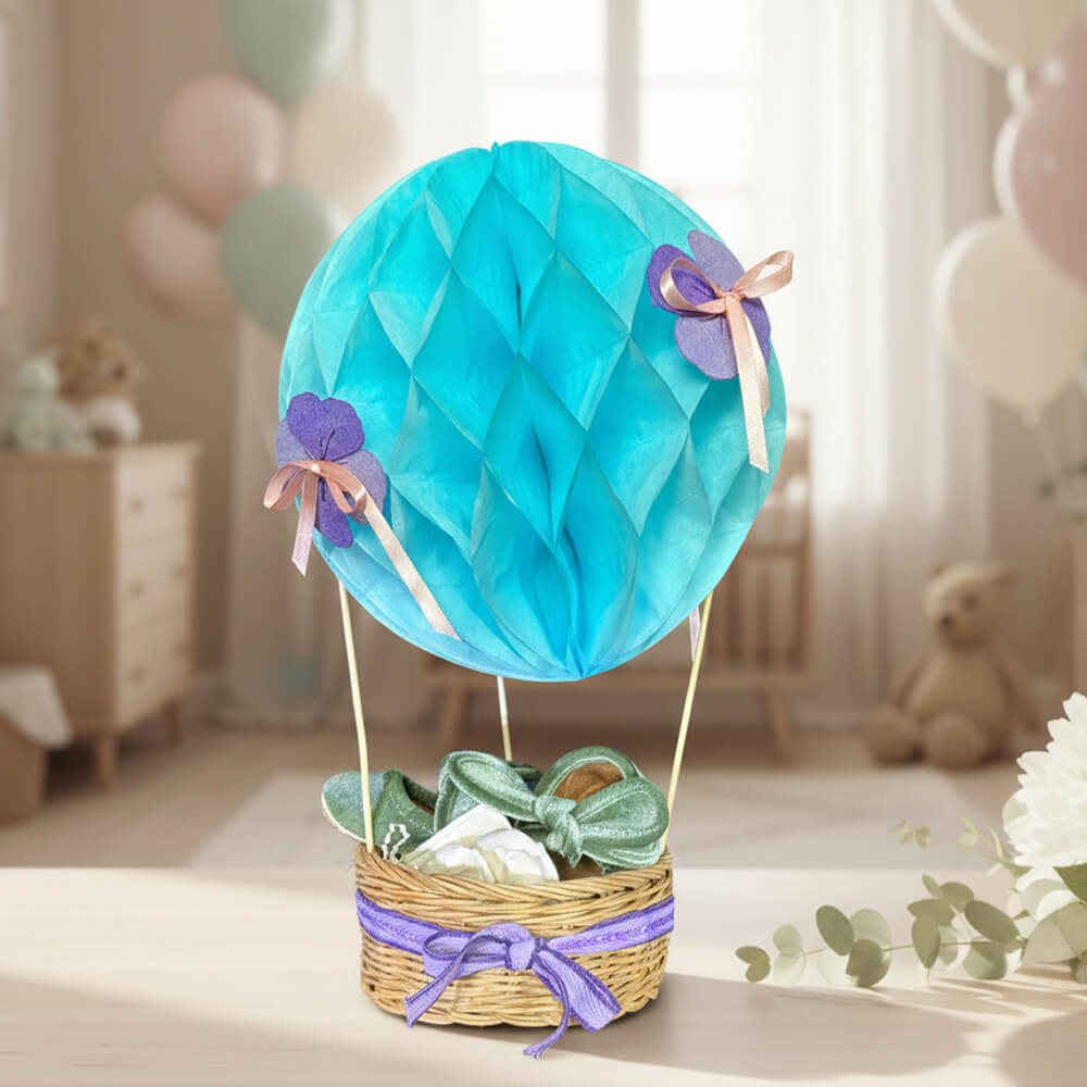 Blå luftballon-gavekurv til drengebaby